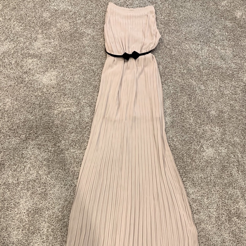 Formal Dress. Comes with beautiful belt.